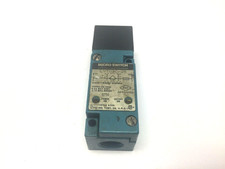 Honeywell Micro Switch Proximity Sensor Switch LYT02C-2S