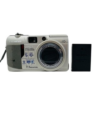 Olympus CAMEDIA C-7000 Zoom 7.1MP Digital Camera - Silver - with Battery TT507