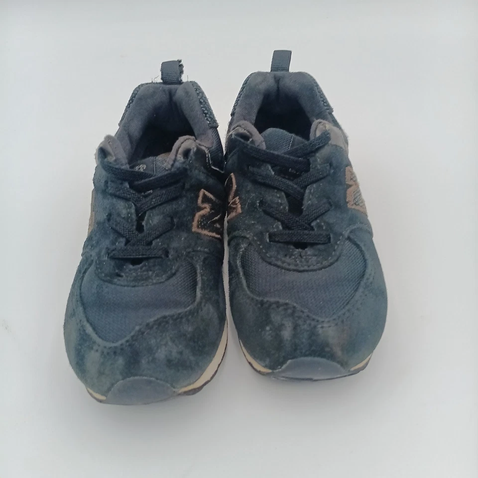 Zapatos New Balance 574 niños talla 10 gamuza negra Foto 2 de 4