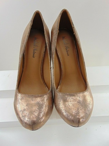 MICHAEL ANTONIO (BRAND NEW) GOLD METALLIC HIGH HEEL PUMP 5 1/2 M $150.00! - Picture 2 of 7