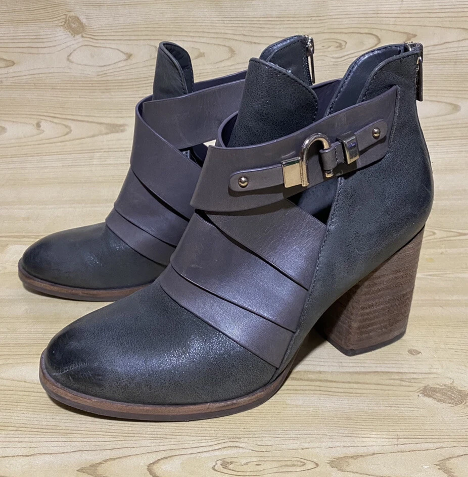 Isola Ladora Bootie 9 M Block Heel Zip Up Ankle Boots Womens 9 M