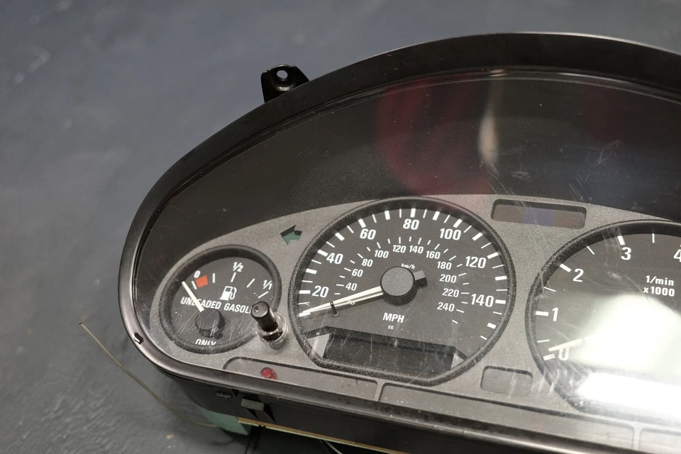 Cuadro de instrumentos velocímetro BMW Z3 E36/7 VDO 96-98 MANUAL 160 k millas OEM Foto 3 de 4