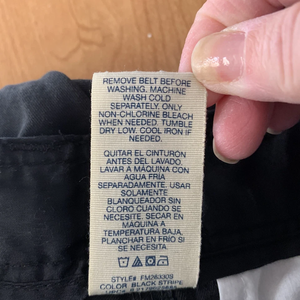 Faded Glory Mens Shorts sz 32 Black Gray Striped Flat Front Chino 100% Cotton - Image 4 of 4