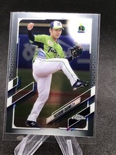 2021 Topps Chrome NPB #69 Yasuhiro Ogawa Tokyo Yakult Swallows baseball card
