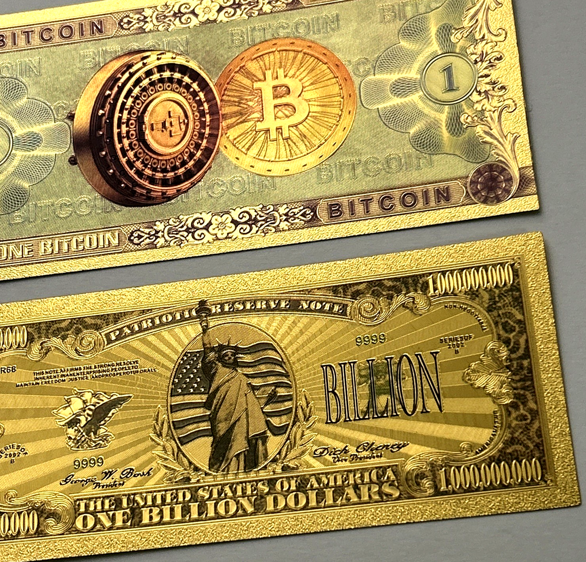 Bitcoin Banknote 1 Bitcoin (BTC) Gold Foil Banknote - Novelty Crypto  Currency Collectible Bill PCGS Currency Banknote Kuwaiti Paper Money