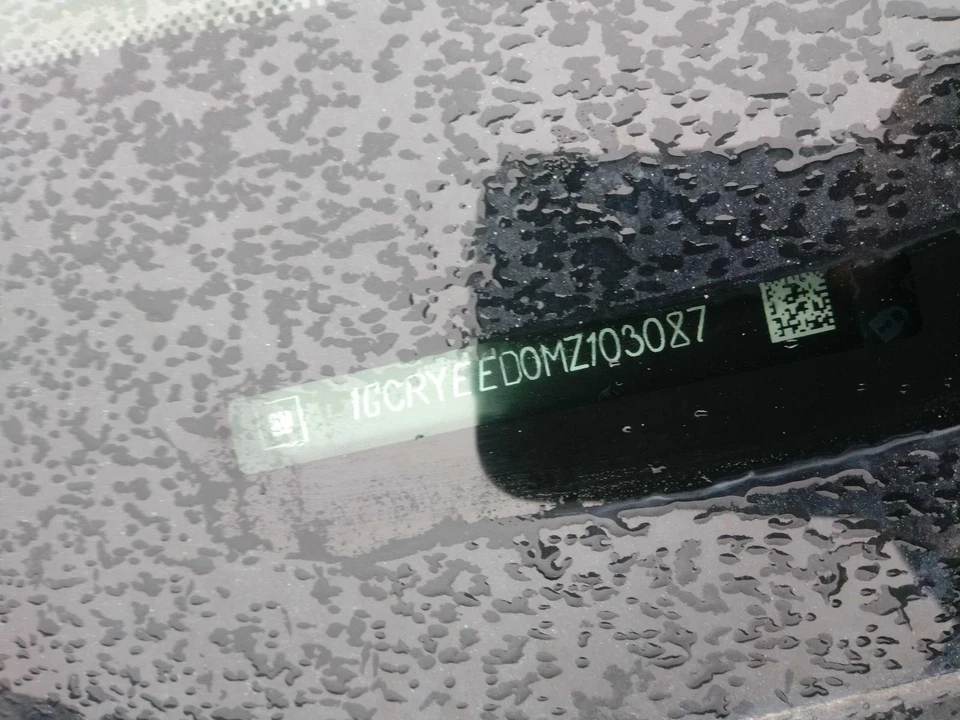 Conjunto de filtro de aire usado se adapta a: camioneta Chevrolet Silverado 1500 2021 5,3 L con alta Foto 4 de 4