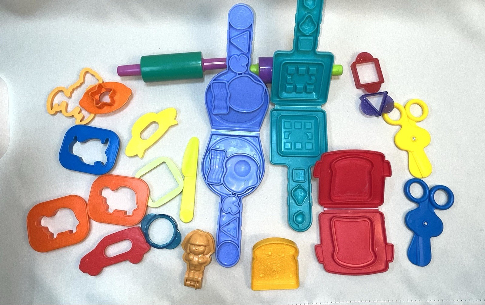 Lot  Play Doh Molds Breakfast Tools Cookie Cutters Assorted 
