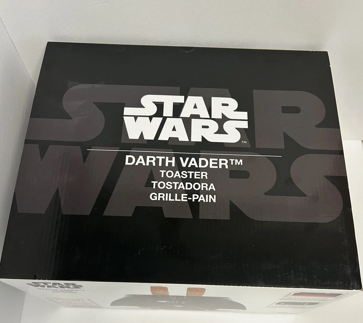 Uncanny Brands Star Wars Darth Vader Toaster - Thumbnail 4