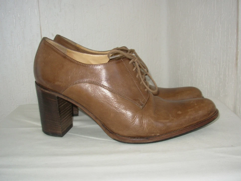 FREE LANCE Pumps Richelieus Alle Leder P.39 Frau - Bild 1 von 4