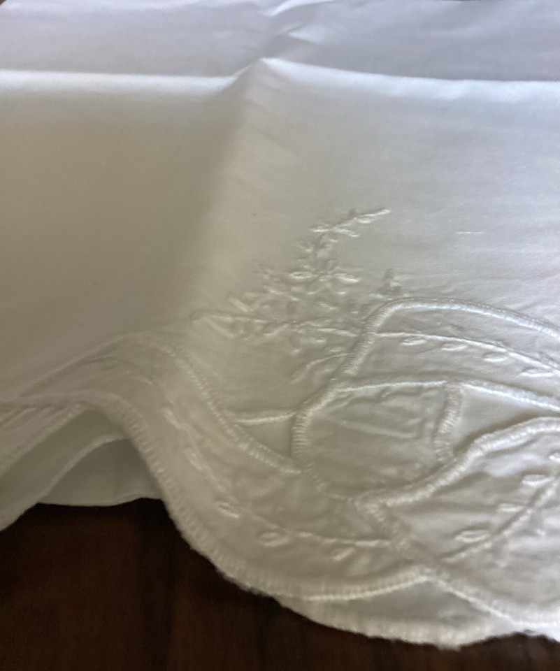 Vintage PILLOW CASES (2) Standard/Queen Hand Embroidered Large Bow