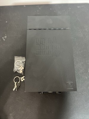 Jeu GTA IV Édition Spéciale Complet Boîte Coffre Sac Artbook