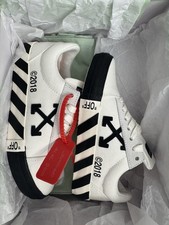 OFF-WHITE c/o Virgil Abloh VULC LOW TOP White Size 36 New, In Box, Never Worn