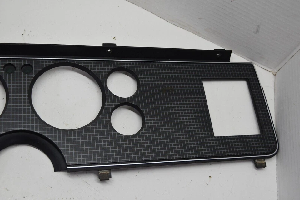 83 86 Ford Mustang Velocímetro Cuadro de instrumentos Tablero Borde 1983 1986 9328 Foto 4 de 4