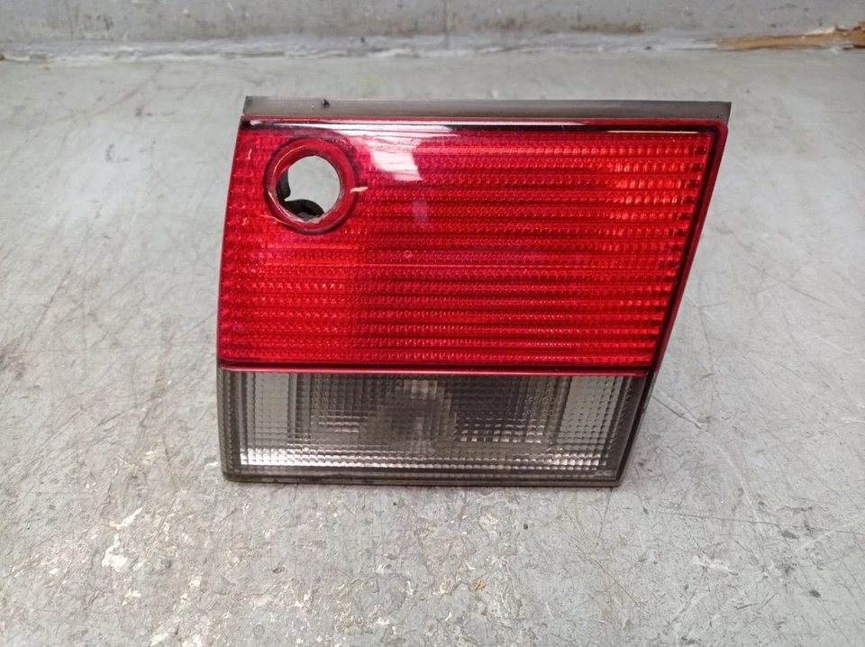 Luce Posteriore Fanale Interno Destro per Saab 9-3 Cabriolet YS3D 2.0 Turbo - Immagine 2 di 4