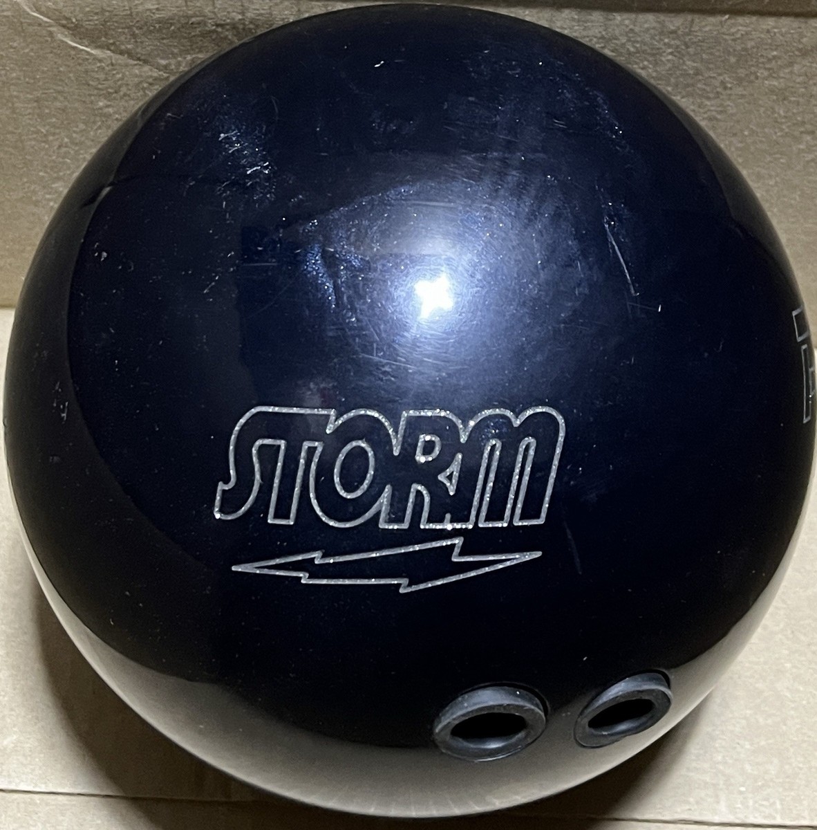 Storm Virtual Energy Blackout 15 lb Bowling ball Used Single Drill