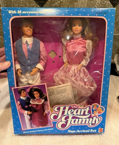 1985 The Heart Family New Arrival Doll Set Mom Dad Baby No. 2415 Vintage