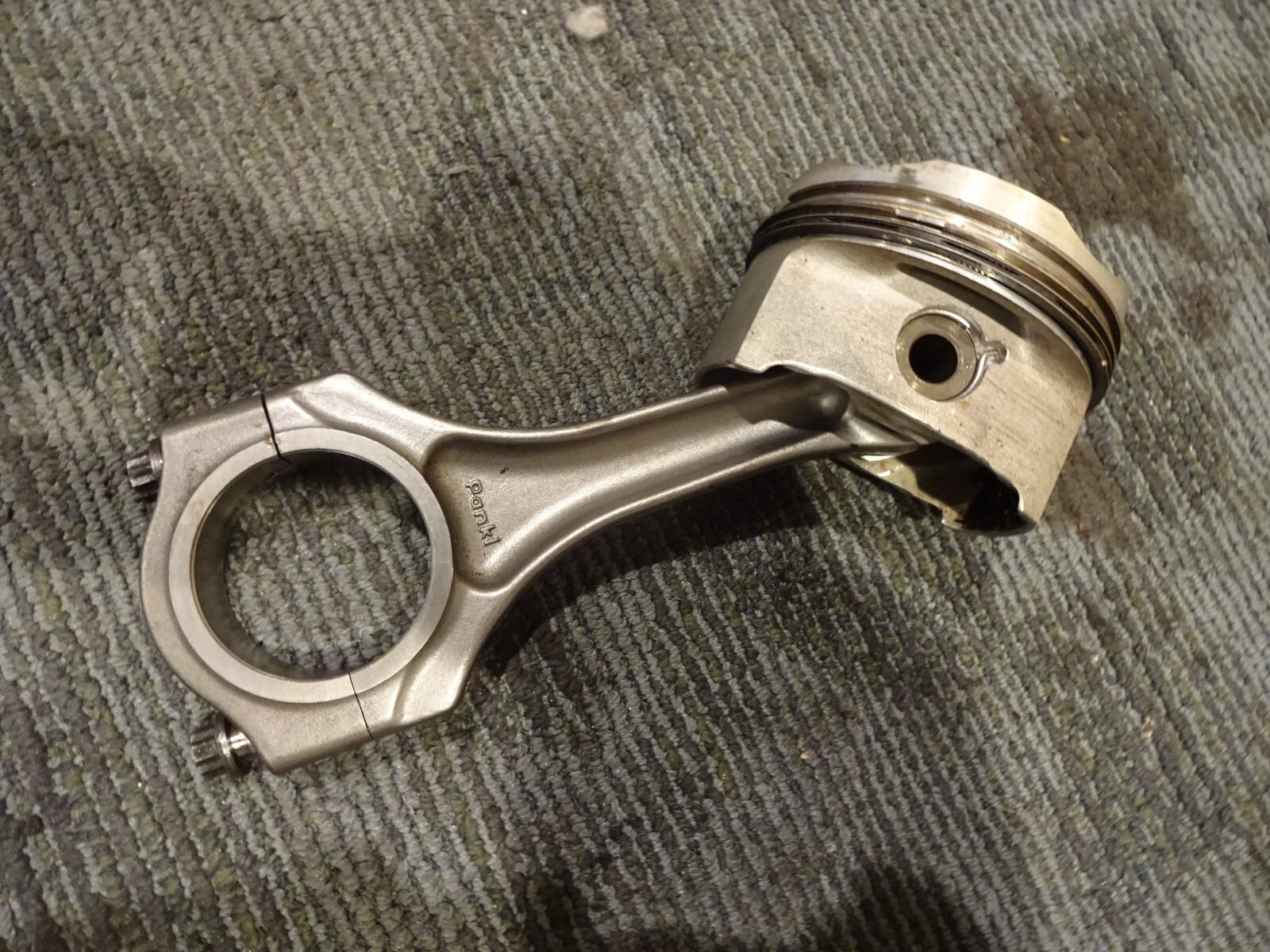 Ferrari 355 - Piston & Con Rod With Matching Cap - P/N 159141 - 155562/E