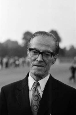 Harry Batt manager England independent football team Thursday 9th - Old Photo