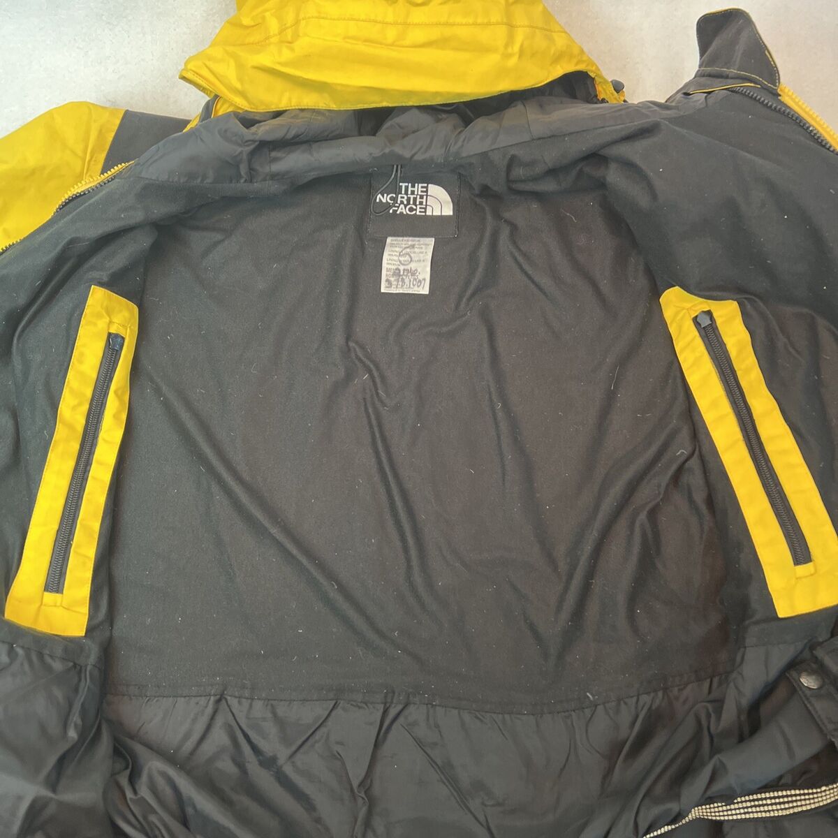 The North Face Yellow And Black Men's Gore Tex Jacket Size The North Face Yellow And Black Men's Gore Tex Jacket Size