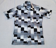 Vintage 70s MW JC PENNEY BUTTON UP SHIRT Square Prints Medium Tapered