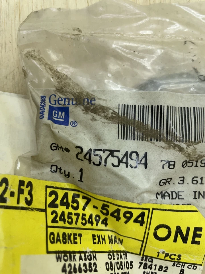 GM OEM Exhaust Manifold Pipe Gasket Flange 1997-2002 Cavalier Sunfire 24575494 Foto 2 de 3