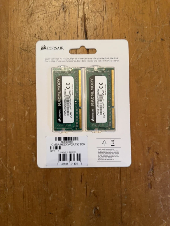 Corsair 16 GB (2x8GB) PC3-12800 (DDR3-1600) Memory (CMSA16GX3M2A1600C11) - Image 2 of 2