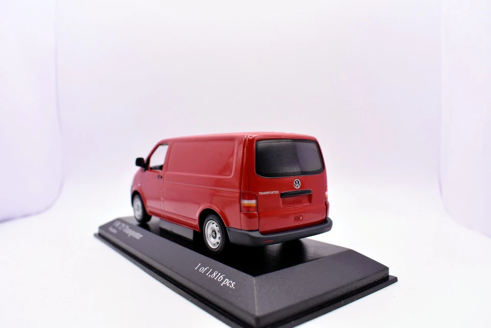 Modellino auto scala 1:43 VW T5 Transporter red minichamps diecast modellismo - Immagine 3 di 4