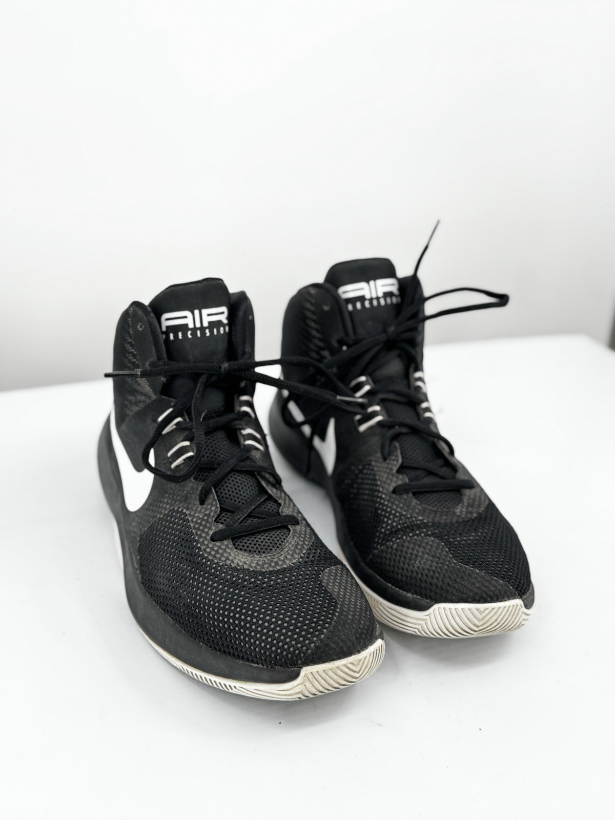 Men&rsquo;s Us 12 Black White New Without Box