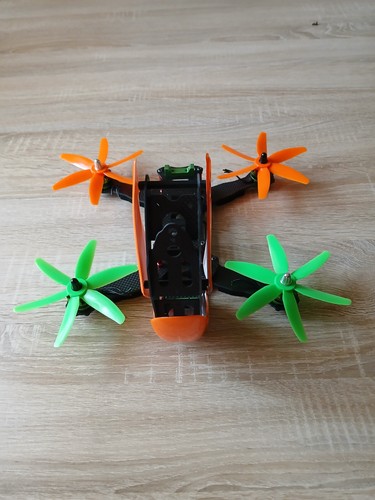 RC Drohne (Rahmen) mit Motoren und Propeller - Bild 6 von 7