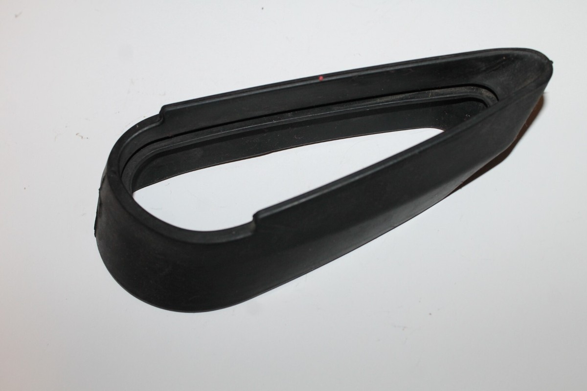 isea様 2002 - 2005 Kawasaki ZZR1200 ZX1200 Right Intake Air Duct Seal