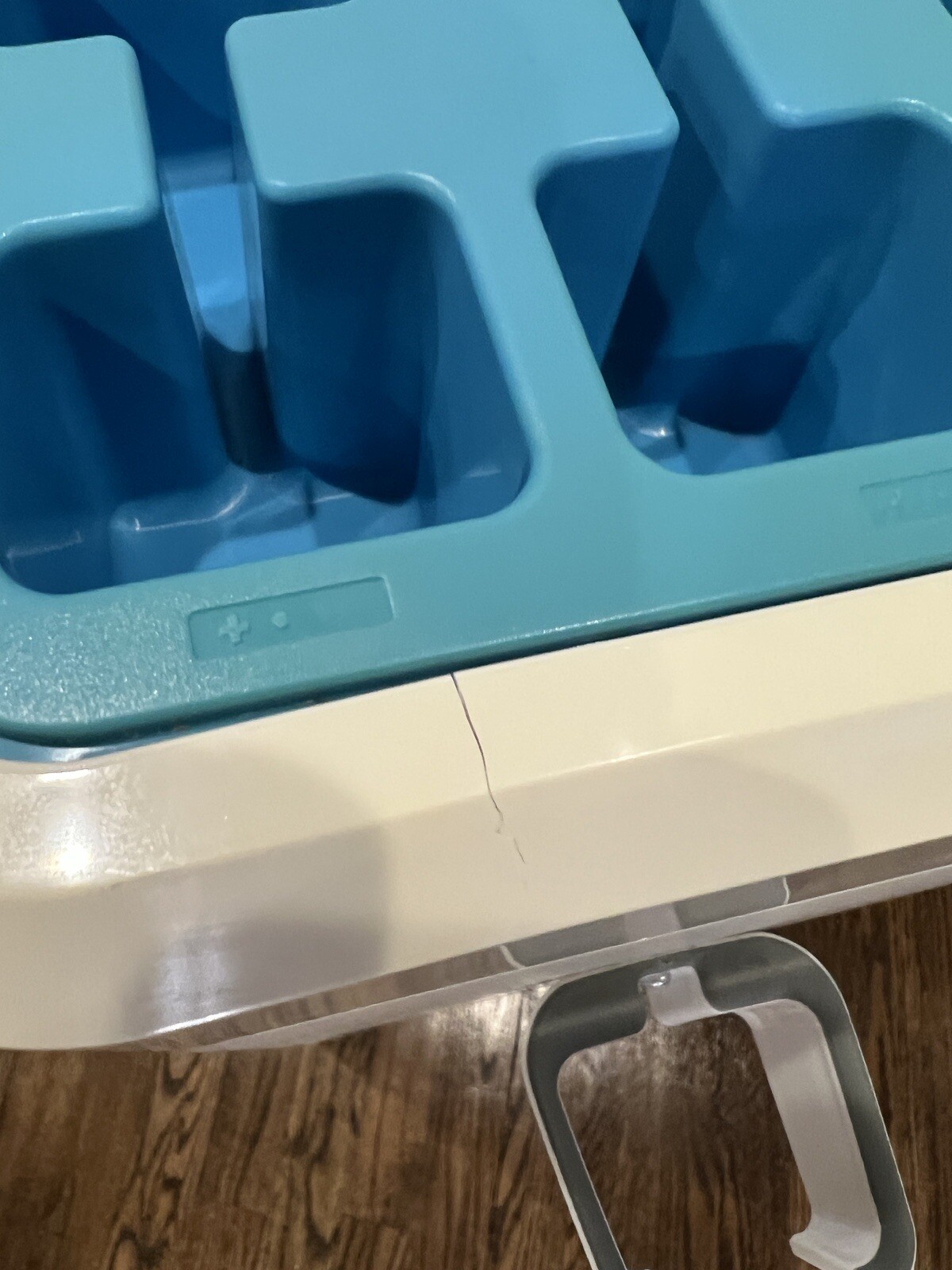 Nintendo Wii / U Storage Tower Rack Video Game Holder Stand 35” Tall