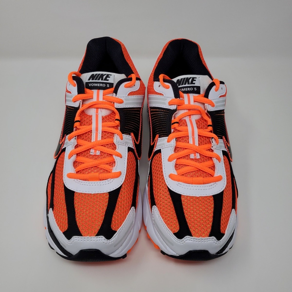 Size 9.5 - Nike Men display picture 1