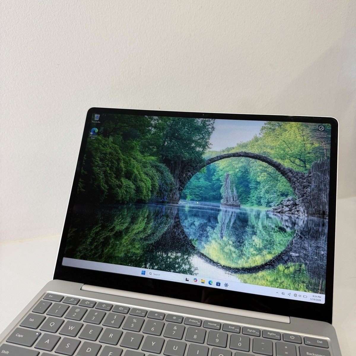 Microsoft Surface Laptop Go 12.4