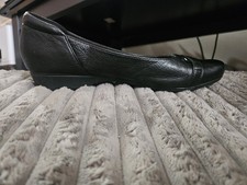 Clarks Black Leather Flats Cushion Soft Buckle Accent Comfort Women's Shoes