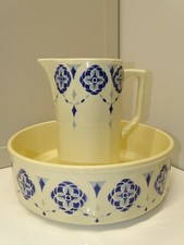 -ANCIEN SERVICE DE TOILETTE BROC & CUVETTE CERAMIQUE MOULIN DES LOUPS ROSACES