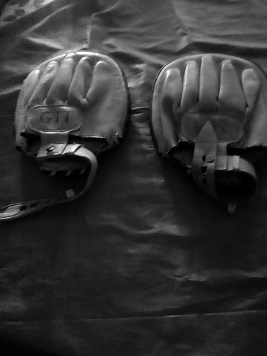 Anciens Gants De Boxe - Vintage - Très Bon état