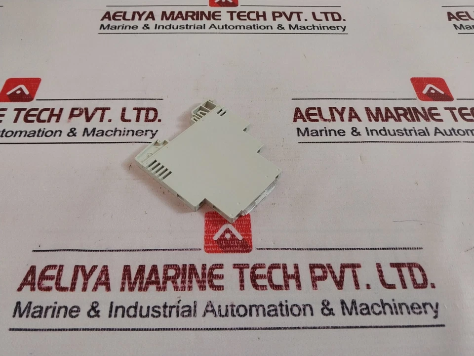 Luetze 760227 Relay Module Ac/dc 230v 1w 1v-250v 627155 - Image 4 of 4