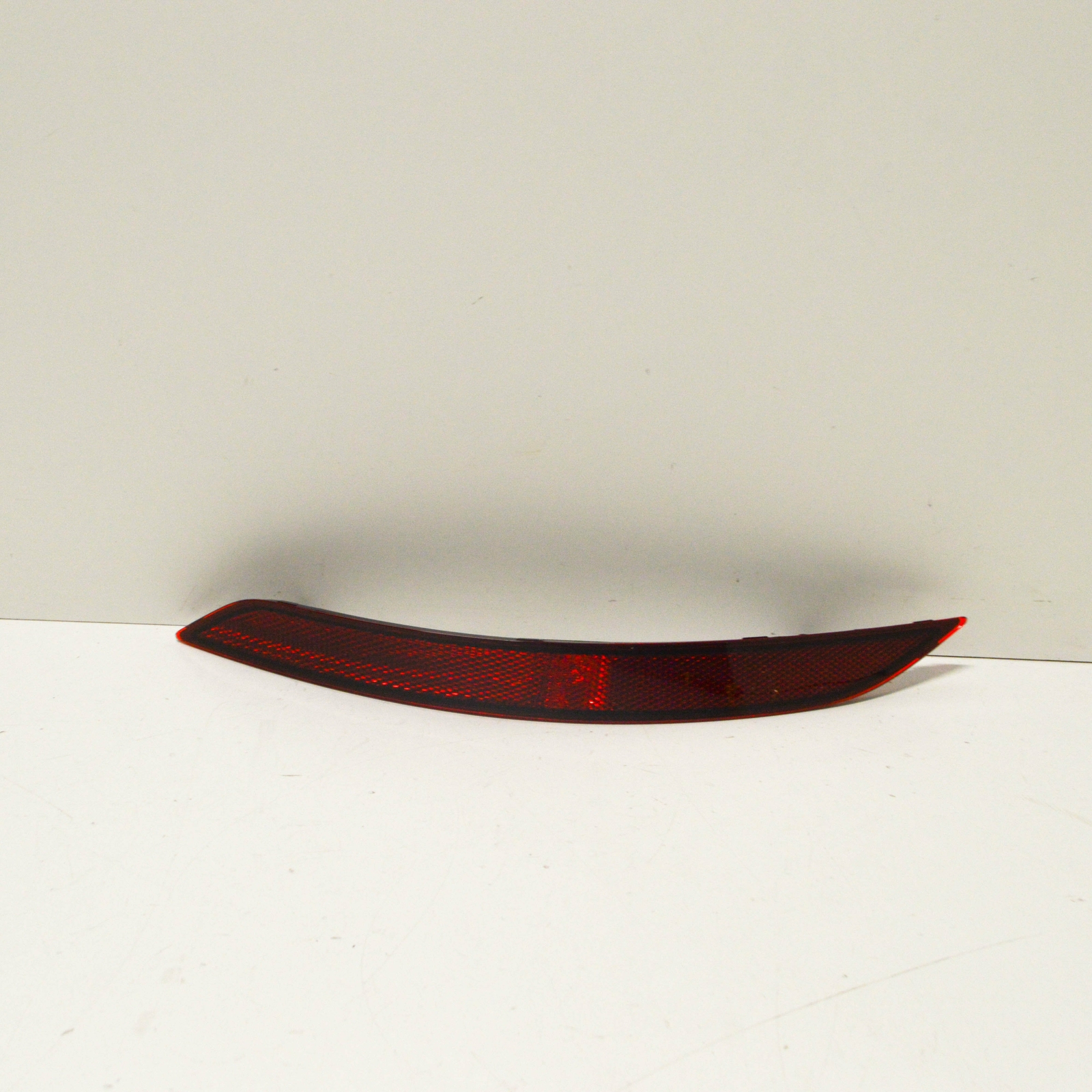 NEW AUDI A3 8V REAR BUMPER LEFT REFLECTOR 8V5945105C ORIGINAL 8V5
