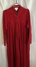 Cabernet Robe Grandma VTG Red LG Housecoat Loungewear Velour Long Zipper Pockets