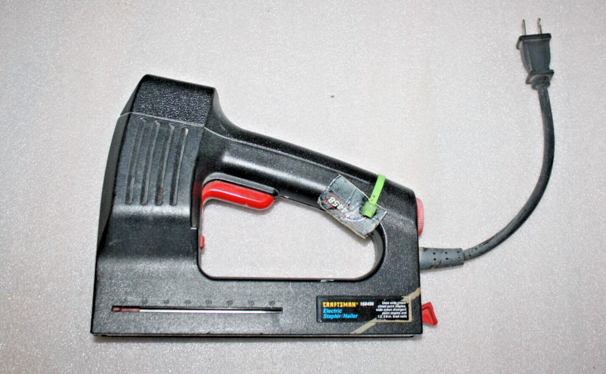 E310 Craftsman 9-68496 Electric Stapler Brad Nailer w/ Adjustable