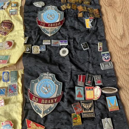 132+ LOT COLLECTION RUSSIAN SOVIET BADGE PIN USSR RARE - Picture 5 of 7