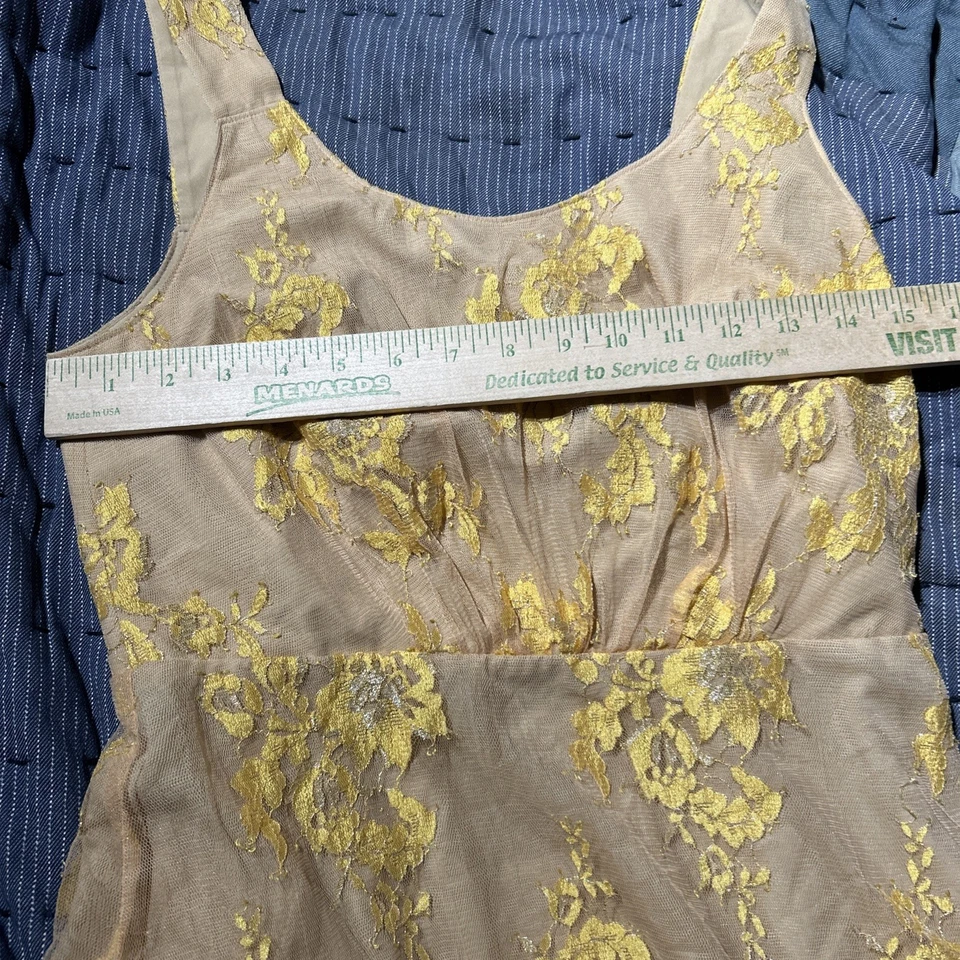Vera Wang Lavender Label dress Size 6 Tan/Yellow Lace Floral flowy - Image 3 of 4