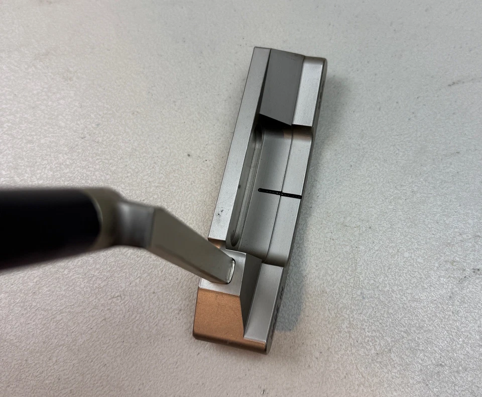 HOG 1003C-S 35" RH Putter Extra Stiff Graphite Shaft Golf Club - Image 2 of 4