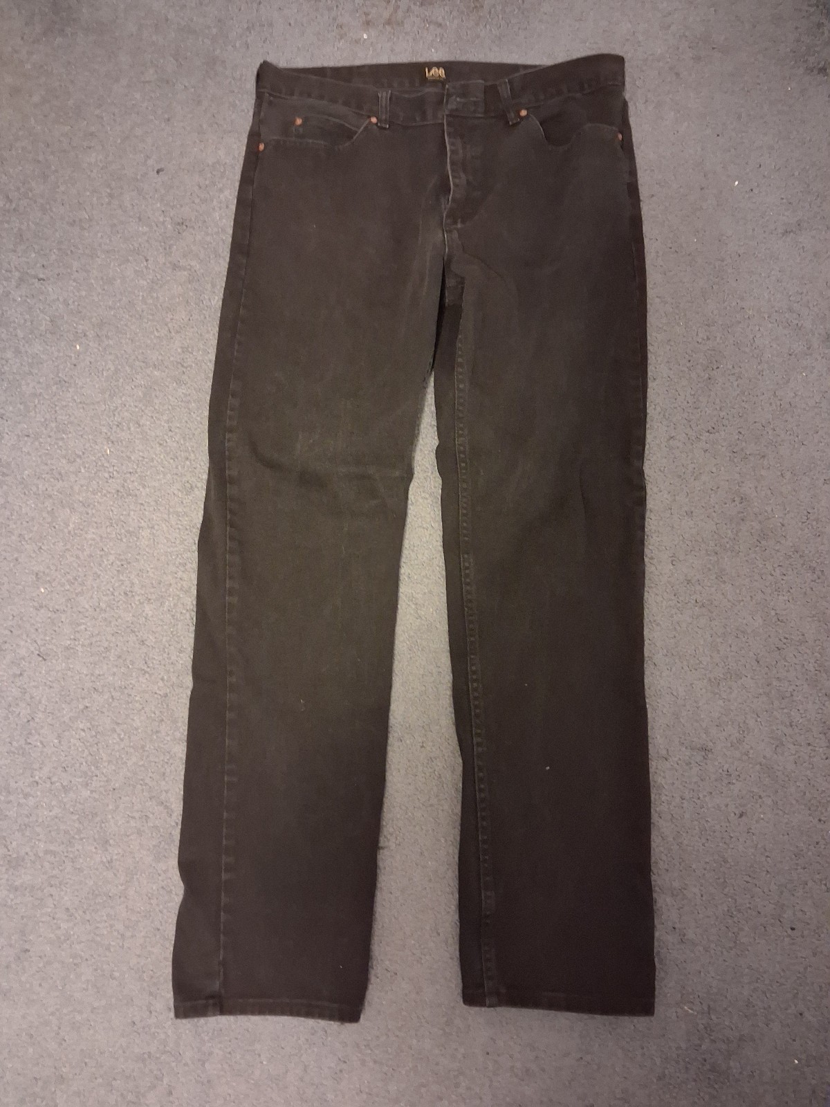 . Straight Leg, Regular Fit, Great Condition.