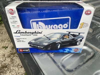 Burago 1998 Lamborghini Countach 1:24 Model Kit