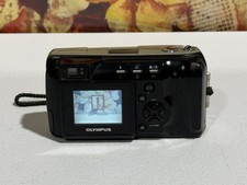 Olympus CAMEDIA D-490 Zoom 2.1MP Digital Camera - No Card