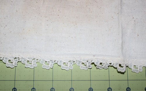 Vintage Hand Embroidered Cross Stitch Flower Basket Table Runner Crocheted CT6 - Picture 5 of 9