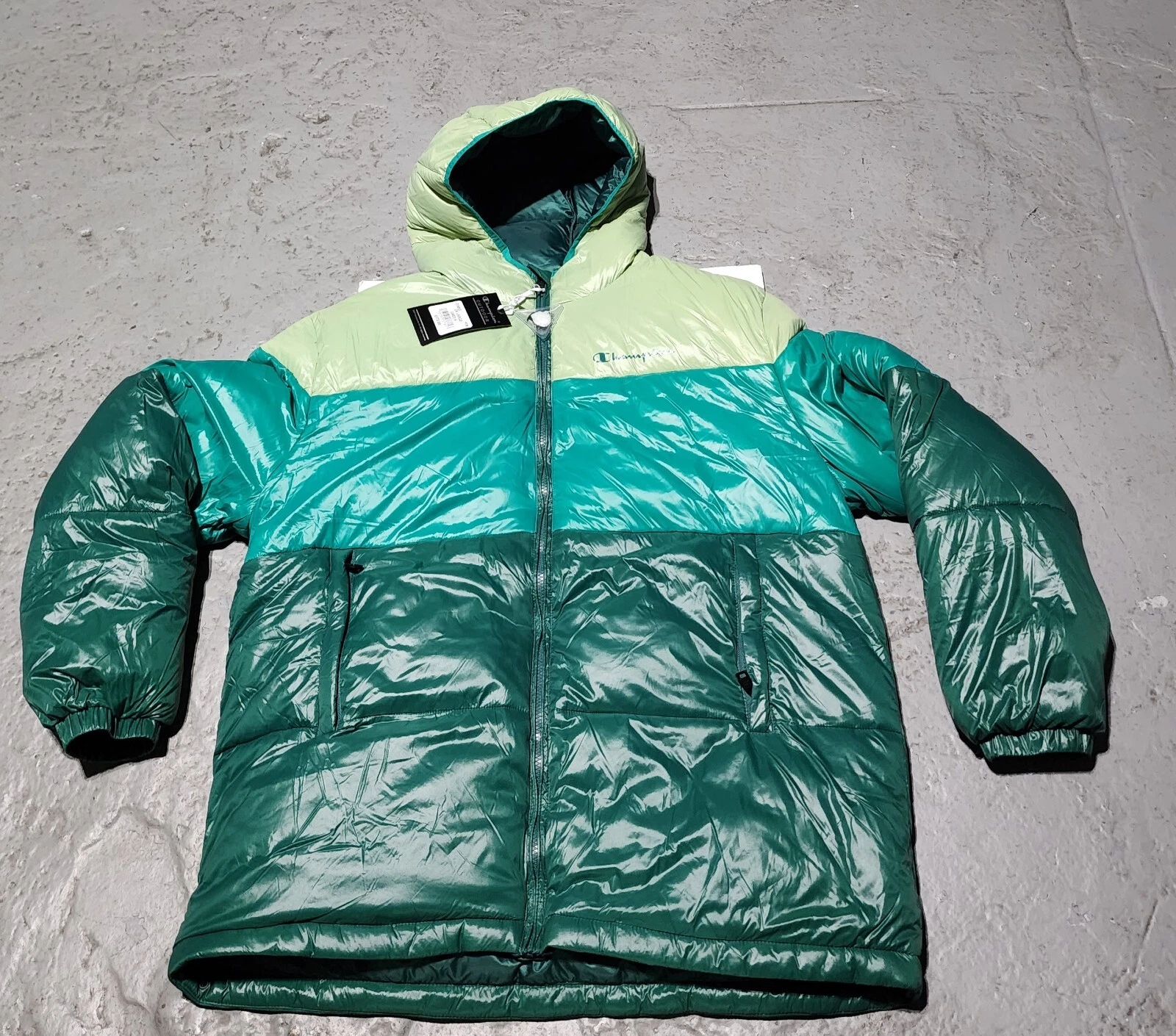 New Champion Outdoor Men's Puffer Color Block Green Jacket Tech Fill Size 2XL
Opens in a new window 