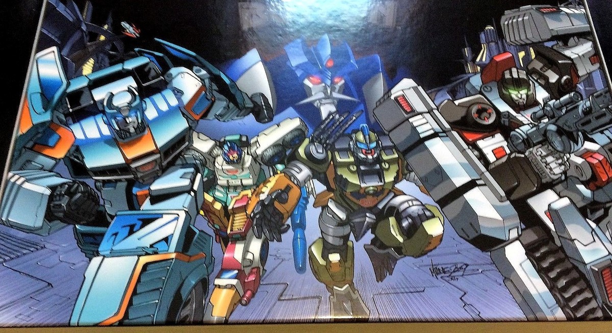 Transformers Botcon Exclusive 2009 TIMELINES WINGS OF HONOR