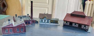 VOLLMER N jolie gare hangar 4 bâtiments brique colombage maisons FALLER cheminée - Photo 1/4